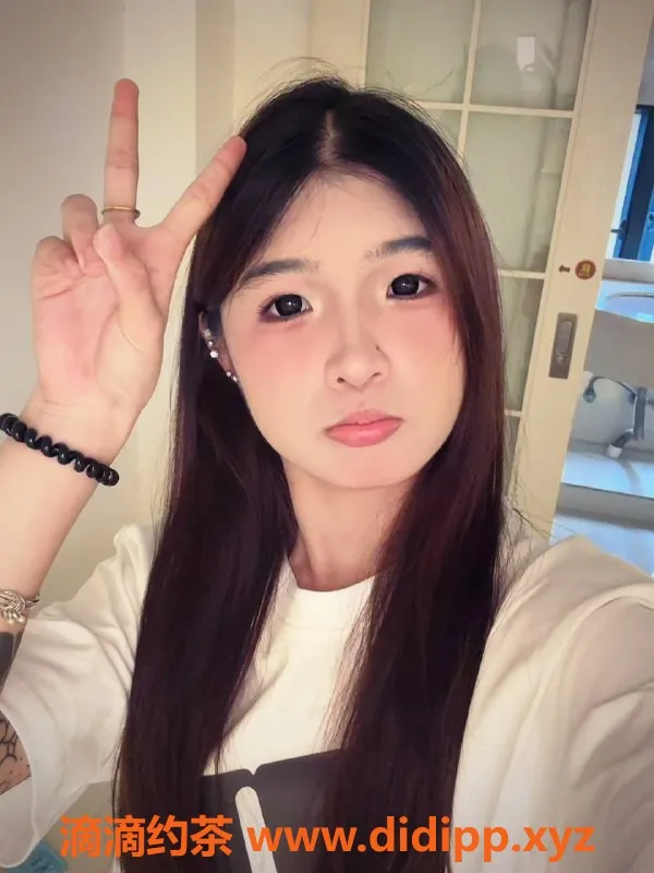 中山楼凤-古镇18岁玖玖，身材出众，服务超赞！