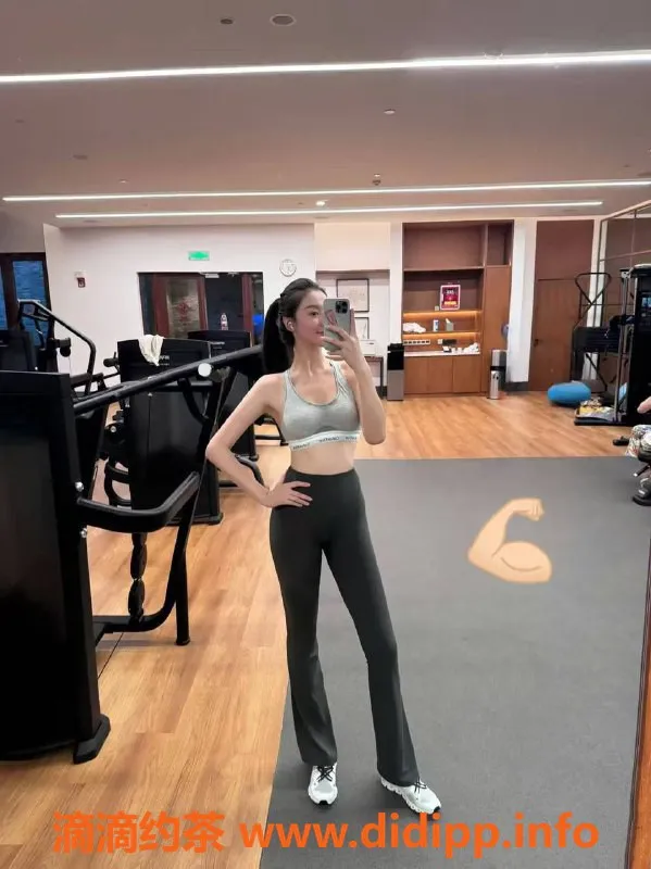 青岛楼凤-青岛市北区兼职洗吹座服务，丝袜情趣制服