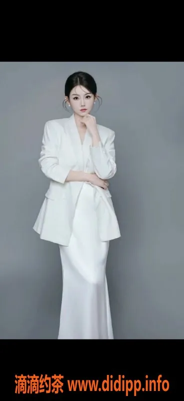 无锡楼凤资源信息,骚七七，梁溪区高颜值陪浴美女，165cm，43kg