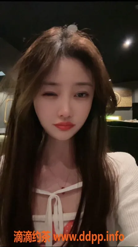 上海楼凤资源信息,普陀23岁美术生，168cm小C，性感服务等你体验