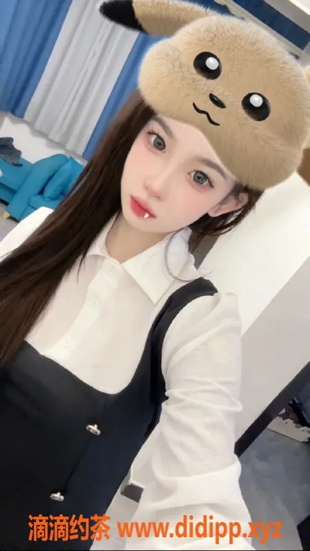 无锡楼凤-锡山区小妮，高颜值丝袜制服服务，1800起