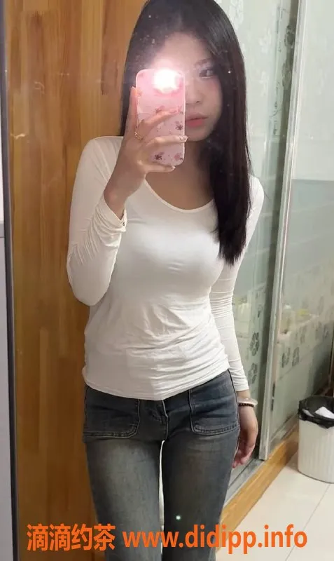 中山楼凤-港口2位美女，清爽快餐350，洗吹做450！