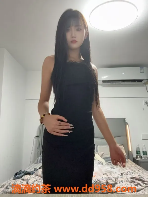 无锡楼凤-高颜值柚子，170大长腿，图文并茂陪浴服务