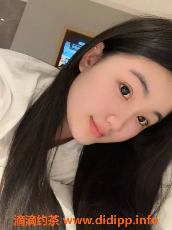 常州楼凤-武进大胸嫩妹，175cm 110斤，600元起