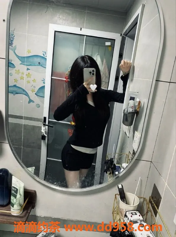 常州楼凤-武进立立，162cm嫩妹，陪浴调情服务