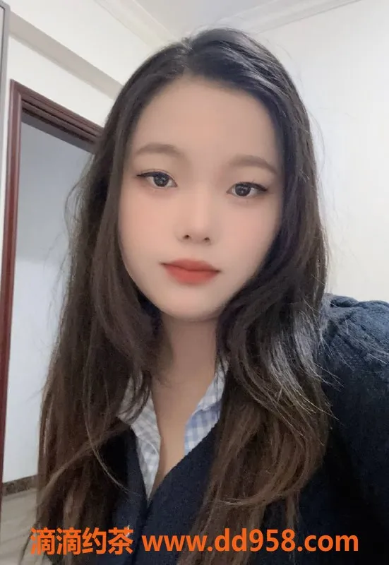 中山楼凤-西区19岁露露，38D胸围，超值服务体验