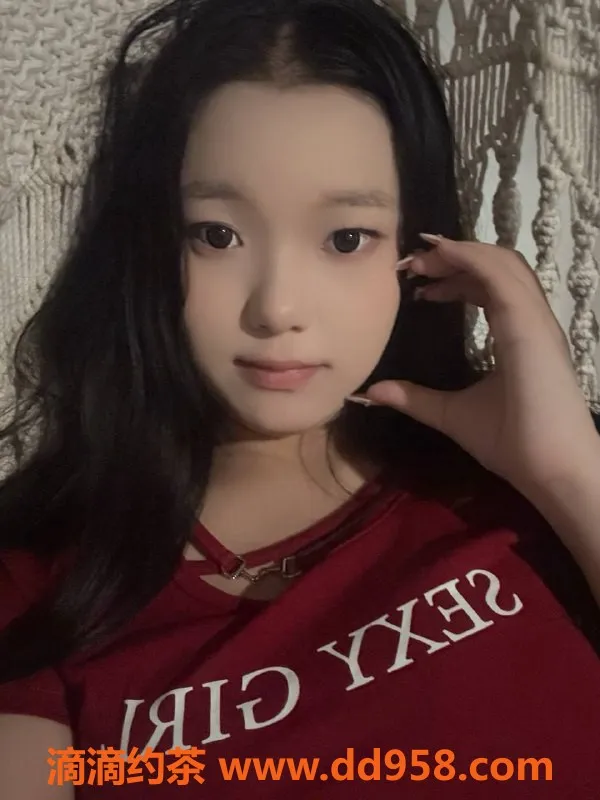 中山楼凤资源信息,西区19岁露露，38D胸围，超值服务体验