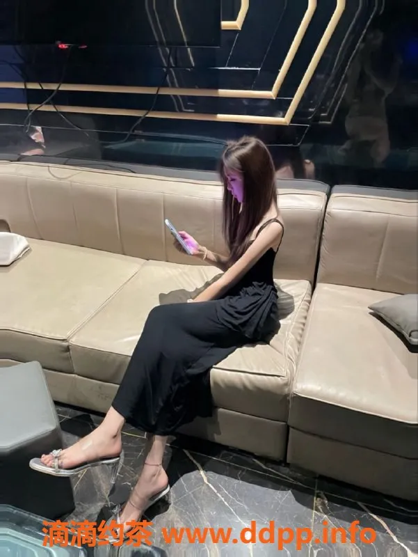 常州楼凤资源信息,武进彤彤，165cm白皙07嫩妹，800起