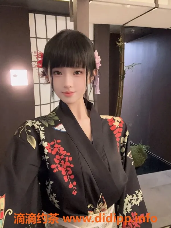 无锡楼凤-惠山区彤彤：高颜值网红，1300元起享服务