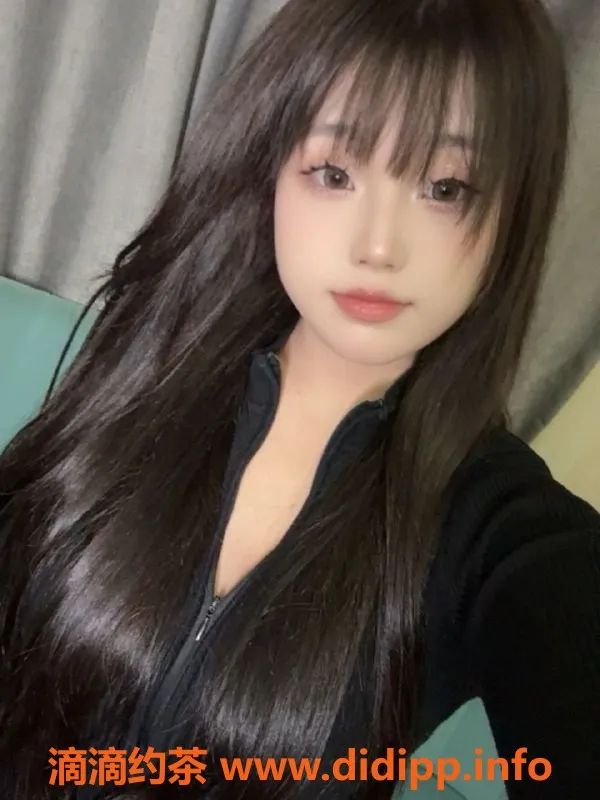 常州楼凤-武进果果，162cm大胸嫩妹，陪浴服务等你来体验