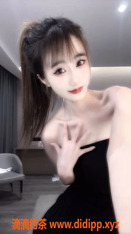 常州楼凤资源信息,武进西西：165高挑嫩妹，800元陪浴服务