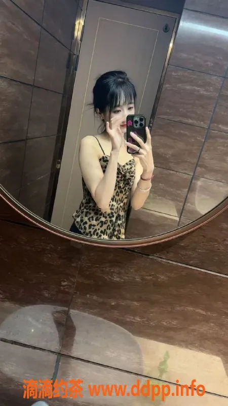 常州楼凤-武进西西：165高挑嫩妹，800元陪浴服务