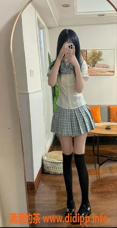 常州楼凤资源信息,武进嫩妹，160CM，85斤，1000元起服务体验