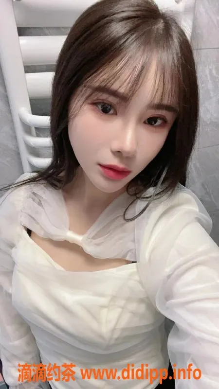 西安楼凤-高新区壹壹（菁菁）500元起，少妇服务超赞