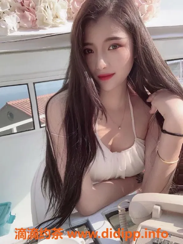 常州楼凤资源信息,武进星儿，165高95重，陪浴制服服务