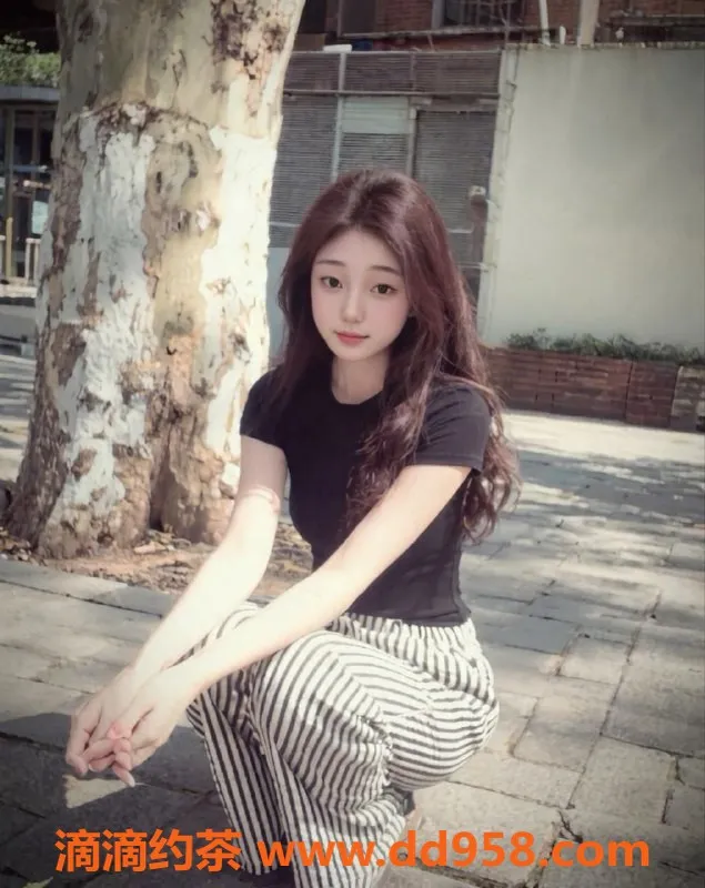 常州楼凤-武进优优，168高冷白皮嫩妹，陪浴服务超赞