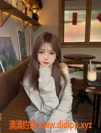 中山楼凤-东区悦悦，18岁女神，36B胸围，700元起