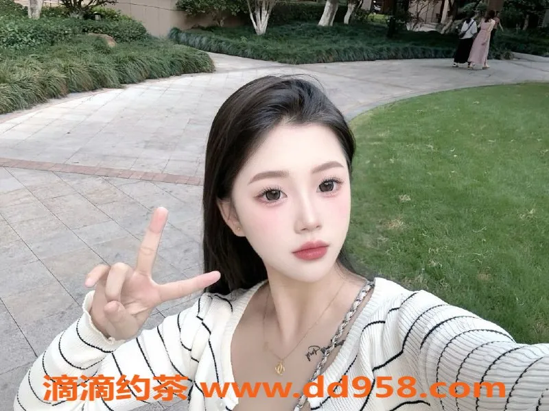 常州楼凤资源信息,武进萱萱，167高18岁嫩妹，陪浴服务