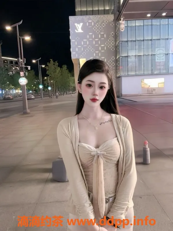 常州楼凤-武进萱萱，167高18岁嫩妹，陪浴服务