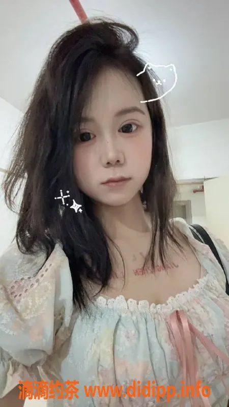 中山楼凤-西区贝贝，身材火辣，18岁C罩杯，服务项目丰富