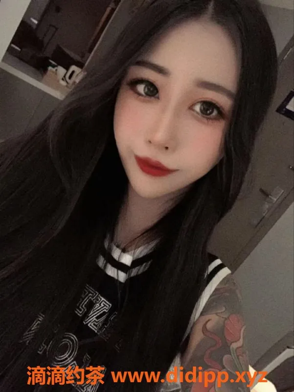 常州楼凤-新北吱吱，170大长腿，陪浴调情服务