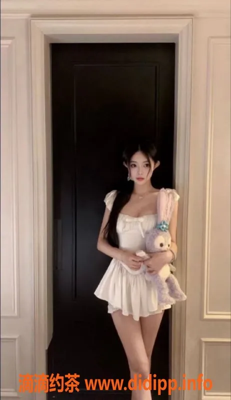 常州楼凤-新北嫩妹妞妞，162cm / C罩杯，陪浴服务