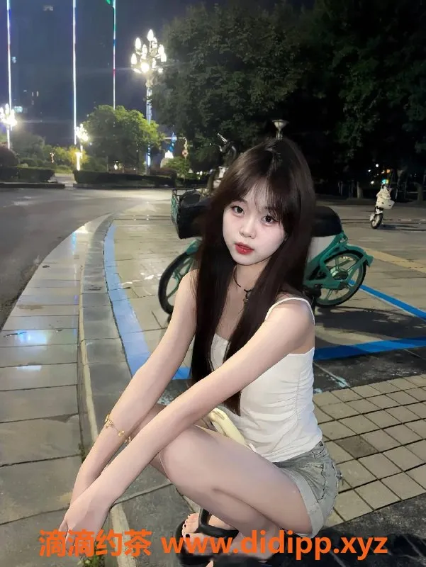 扬州楼凤-扬州邗江婉月，身材火辣，颜值超高