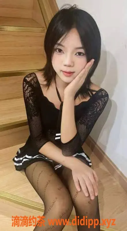 成都楼凤-成华区小不点嫩妹，160/80，天然白虎