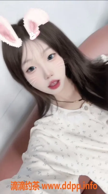 常州楼凤-新北点点，165cm嫩妹，800元陪浴服务