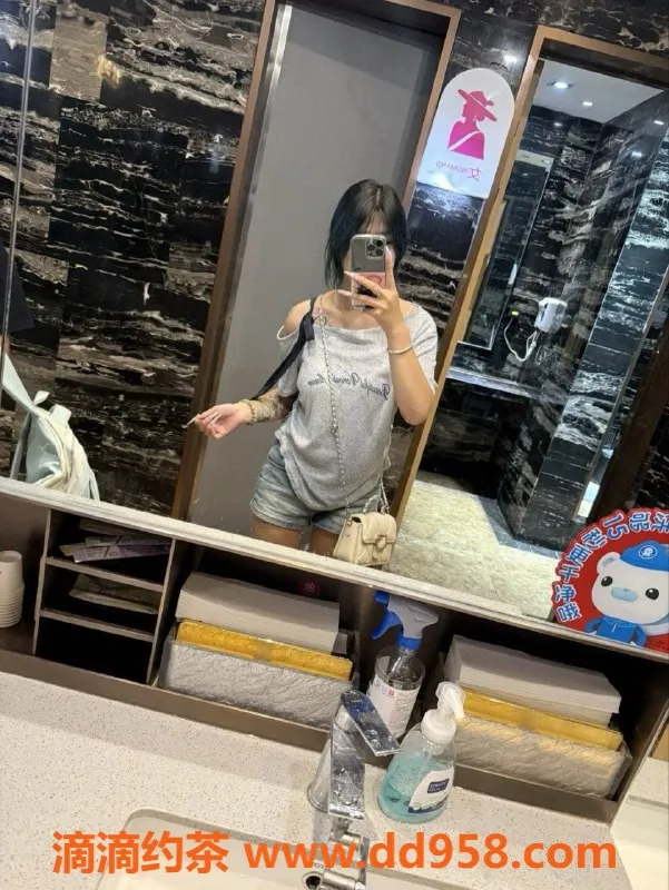 常州楼凤资源信息,武进#草莓，170cm嫩妹，800元起服务