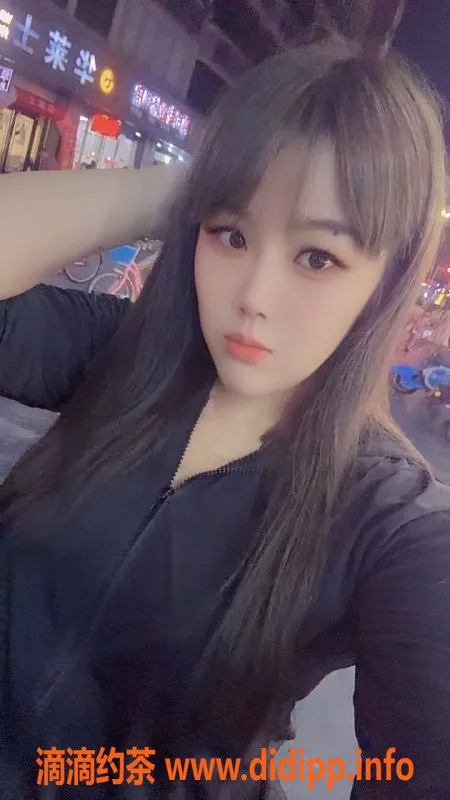 中山楼凤-顺德大良两位美女400元洗吹做体验