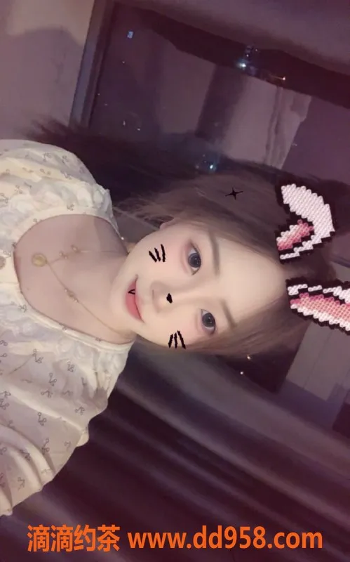 无锡楼凤-梁溪区高颜值苏雨，165/51kg甜美嫩妹