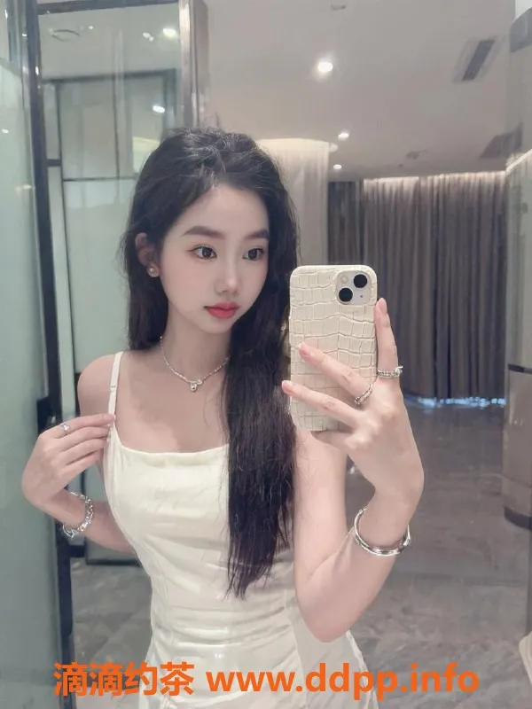 扬州楼凤-扬州邗江小星星，身材火辣颜值高