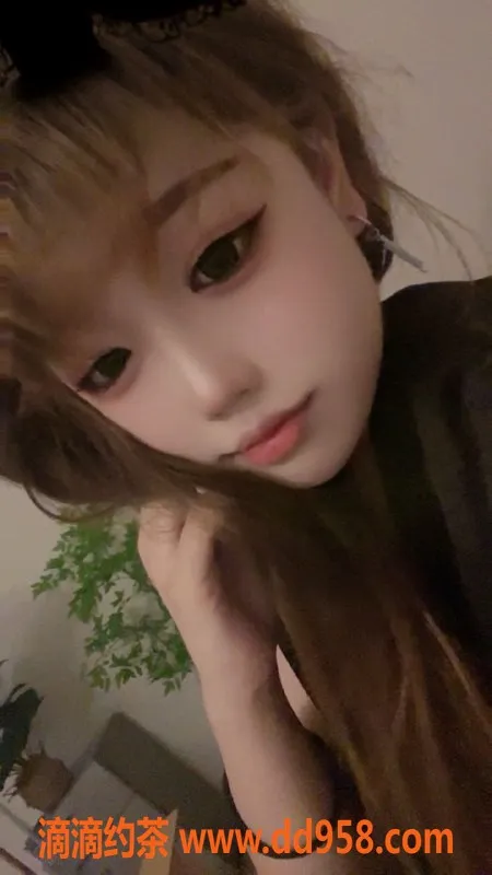 常州楼凤-武进妮妮：175大长腿19岁可享600元服务