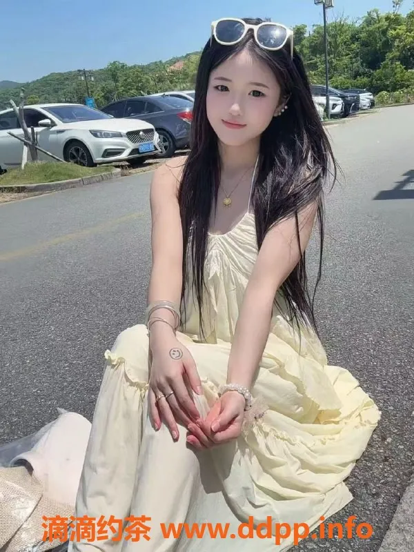 常州楼凤资源信息,武进国宾府学妹，160cm，85斤，诱惑陪浴服务