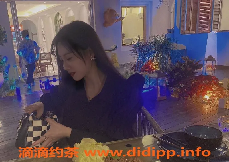 成都楼凤-锦江区嫩妹朵朵，6p体验超值