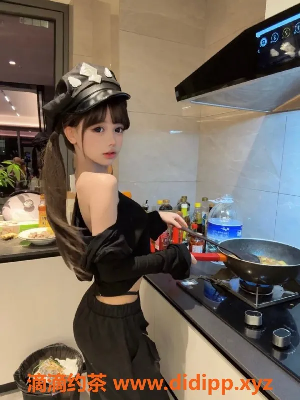 无锡楼凤-梁溪区小三酱 高颜值白嫩妹子 2300起