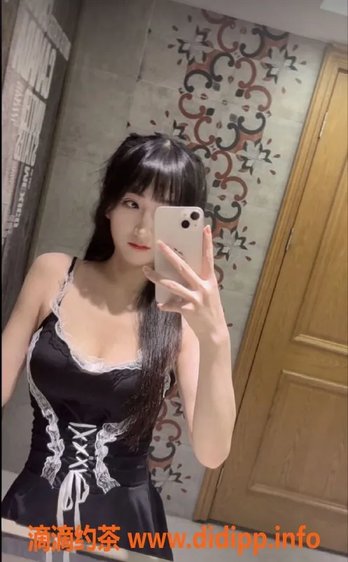 常州楼凤-武进国宾府羊羊，163高90体，800起陪浴服务