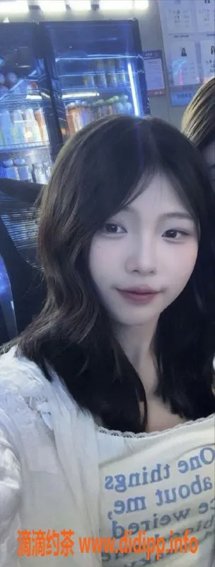 常州楼凤-武进嫩妹助教，163cm身高，800元起服务