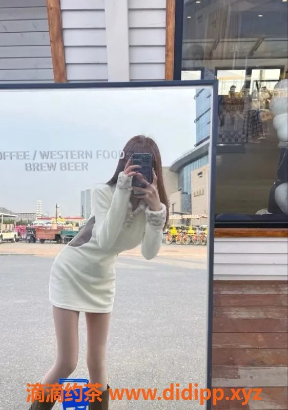 常州楼凤-武进万达理工学妹，身高169，95斤，陪浴服务