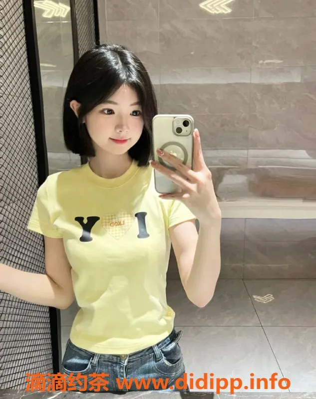 常州楼凤-武进莎莎，162cm短发嫩妹，800元绝佳陪浴体验