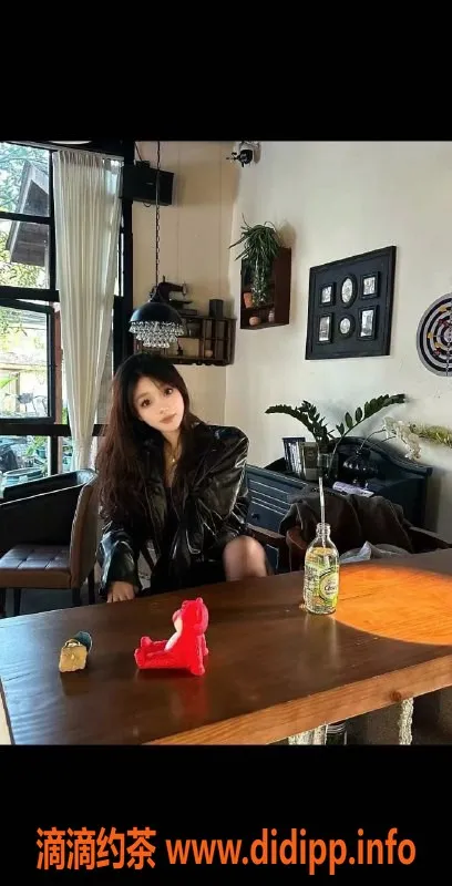 无锡楼凤-梁溪区高颜值K宝，166cm诱惑萝莉陪浴