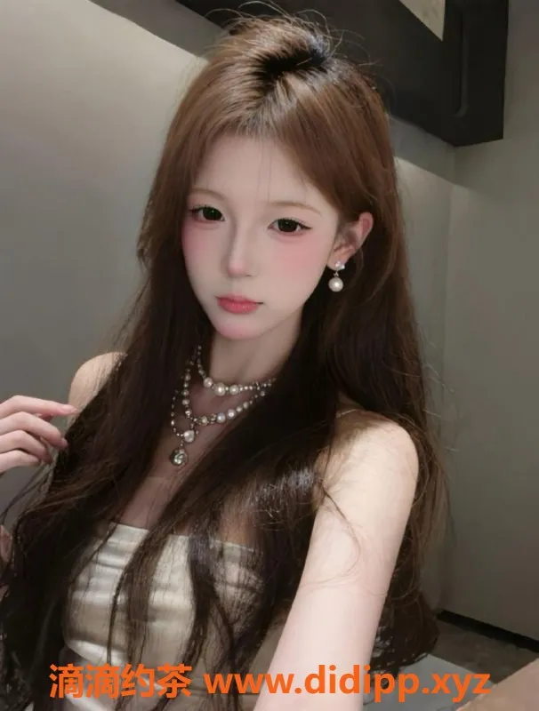 常州楼凤-武进国宾府柔柔，175cm大长腿，1000元起