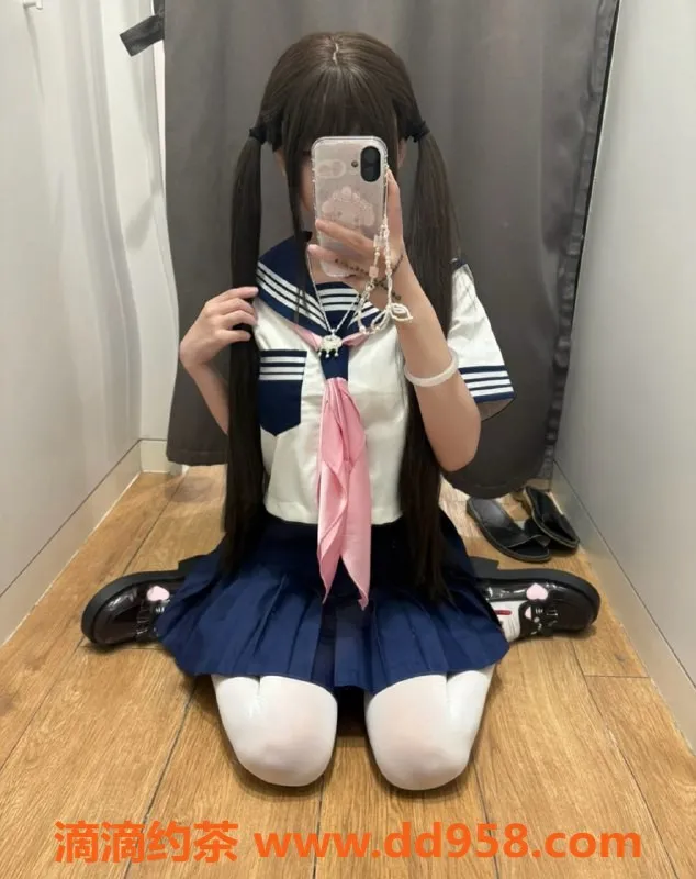 无锡楼凤-梁溪区高颜值唐糖，156cm/40kg萝莉嫩妹