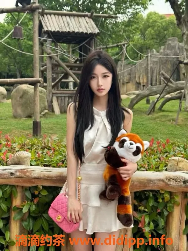 常州楼凤-新北万达小米椒，165高挑身材，价格800起