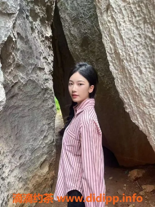 常州楼凤-新北万达小米椒，165高挑身材，价格800起