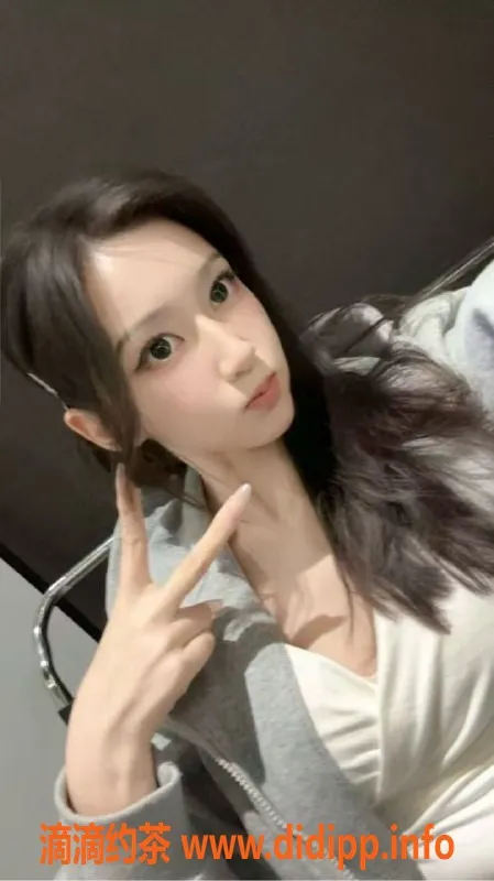 无锡楼凤-梁溪高颜值兼职，165/45kg，2400元服务