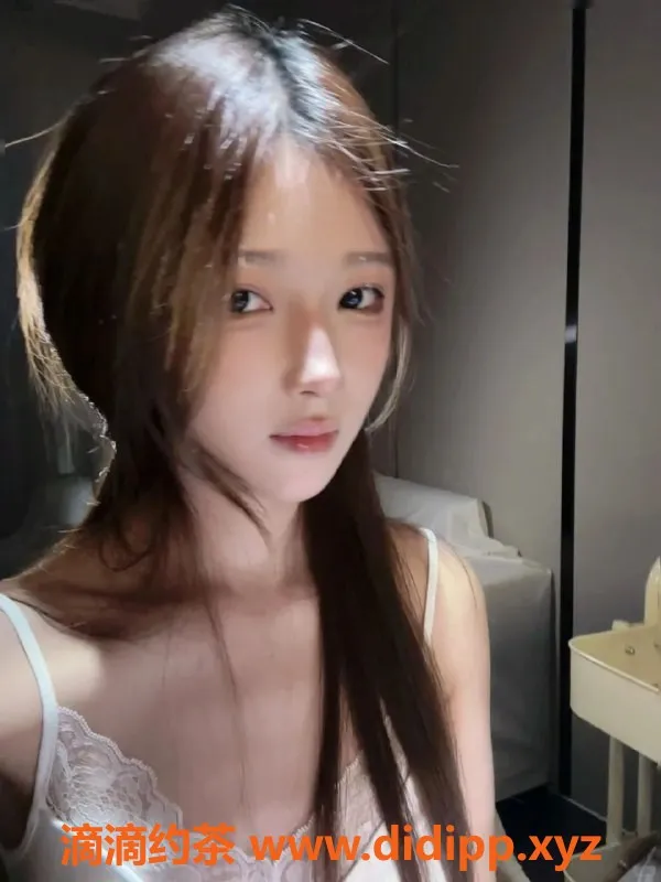 常州楼凤-武进瑶妹，162cm冷白皮嫩妹，专享陪浴服务