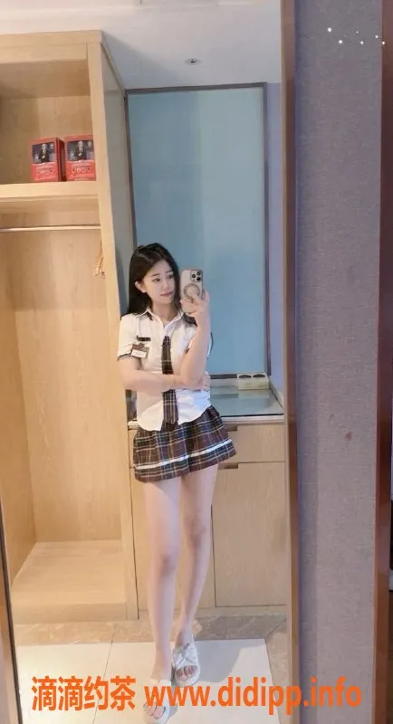 常州楼凤-武进清清 167cm 98斤 D罩杯 800元陪浴