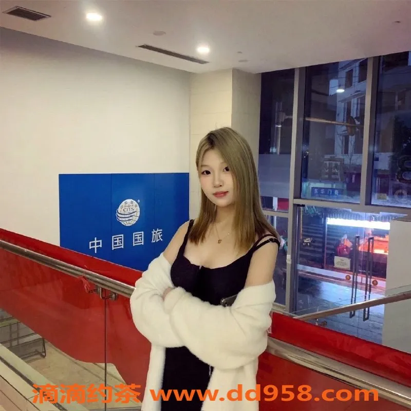 常州楼凤-武进小妖精，165高、97体重，800元享受服务